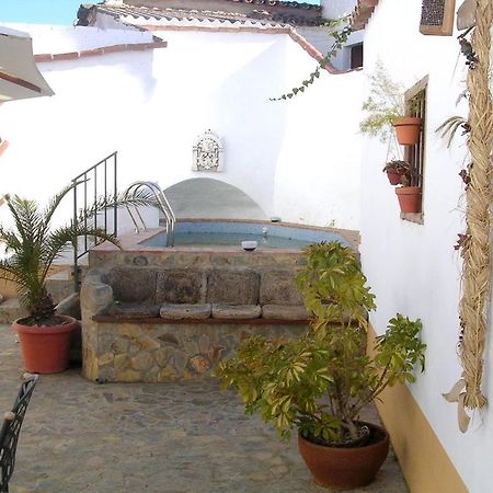 Casa Rural Los Gaitanes Valverde de Leganes Ngoại thất bức ảnh