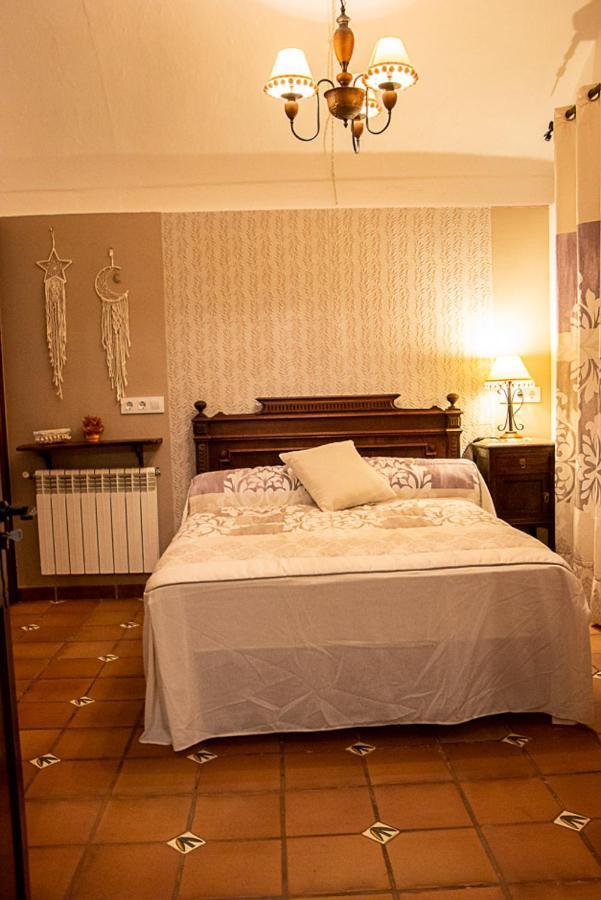 Casa Rural Los Gaitanes Valverde de Leganes Ngoại thất bức ảnh