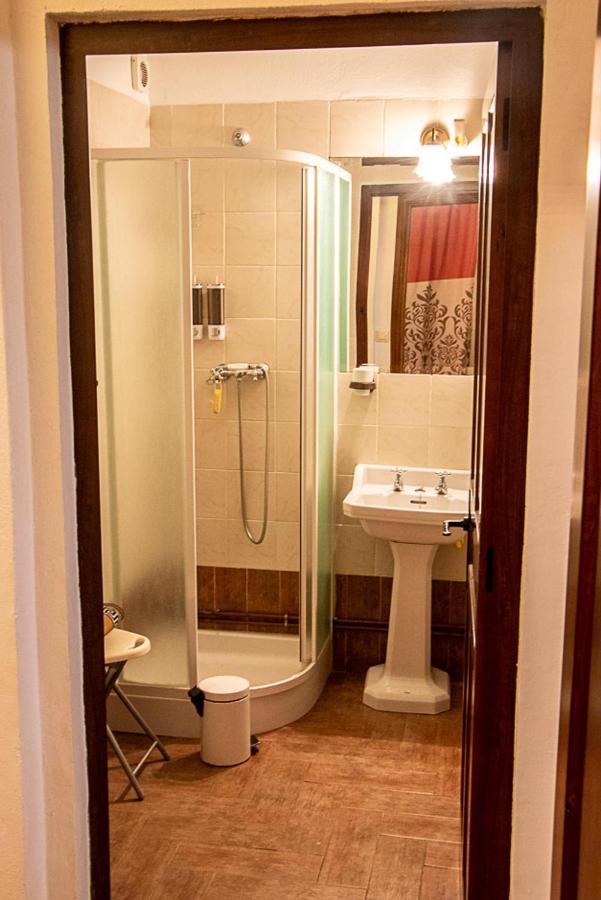 Casa Rural Los Gaitanes Valverde de Leganes Ngoại thất bức ảnh