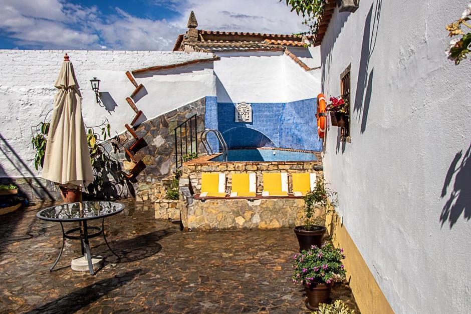 Casa Rural Los Gaitanes Valverde de Leganes Ngoại thất bức ảnh