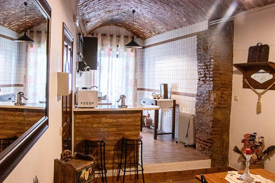 Casa Rural Los Gaitanes Valverde de Leganes Ngoại thất bức ảnh
