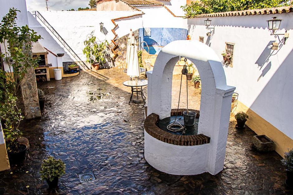 Casa Rural Los Gaitanes Valverde de Leganes Ngoại thất bức ảnh