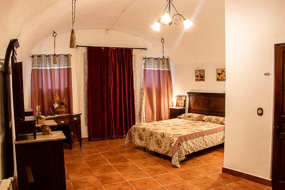 Casa Rural Los Gaitanes Valverde de Leganes Ngoại thất bức ảnh